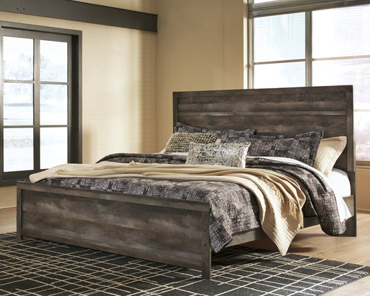 Wynnlow Panel Bed