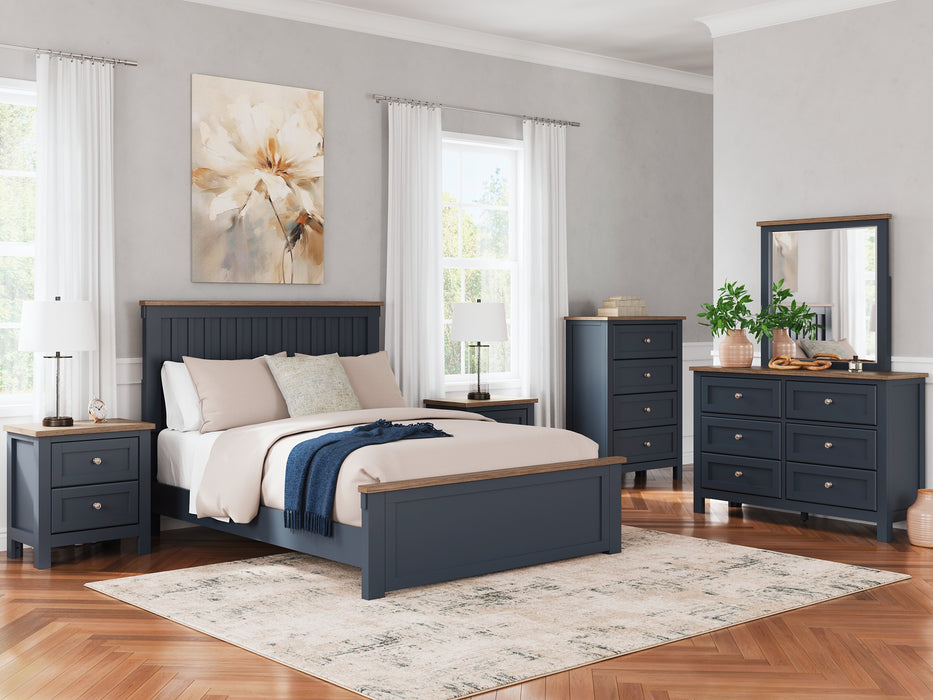 Landocken Queen Panel Bed with Dresser