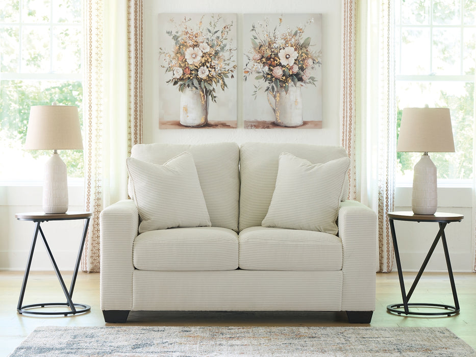 Greenbriar Loveseat