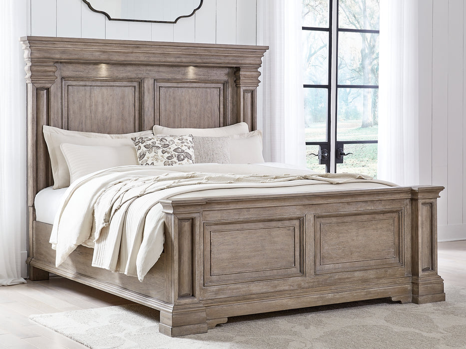 Blairhurst California King Panel Bed with Mirrored Dresser, Chest and Nightstand