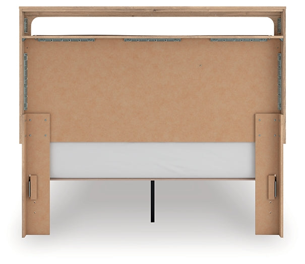 Kinlanni Queen Upholstered Platform Bed, Dresser, Mirror and Nightstand