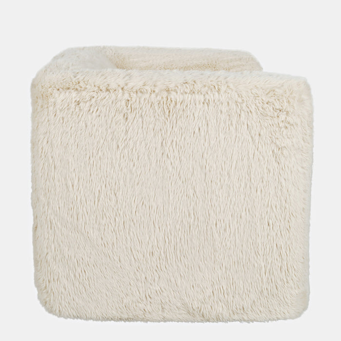 Huggy Swivel Chair