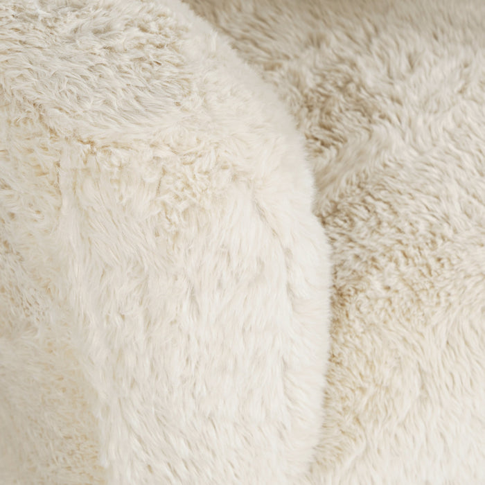 Huggy Swivel Chair
