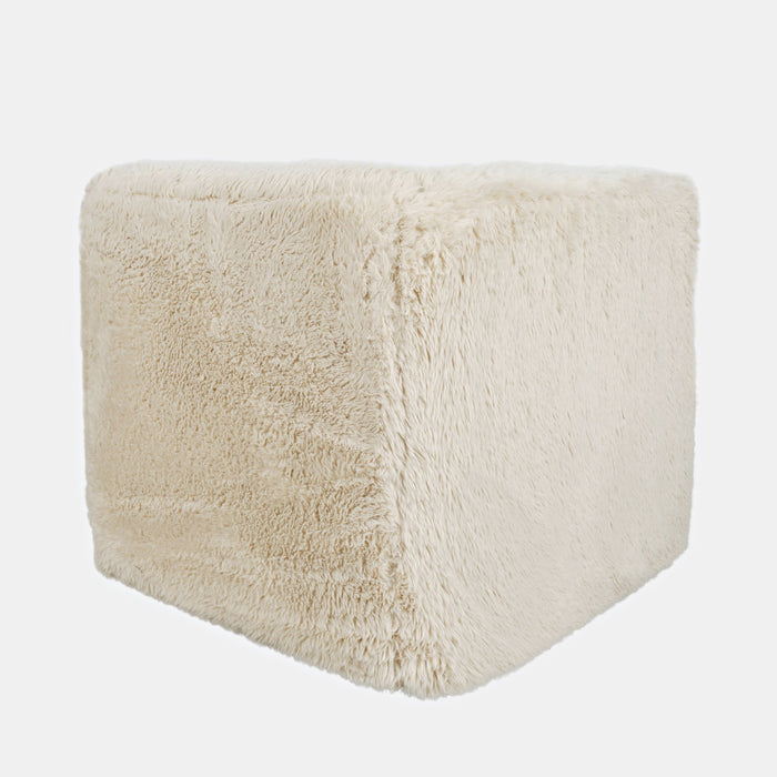 Huggy Swivel Chair