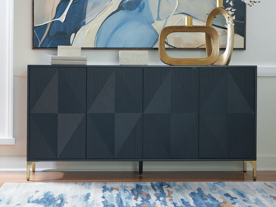 Loirwick Accent Cabinet