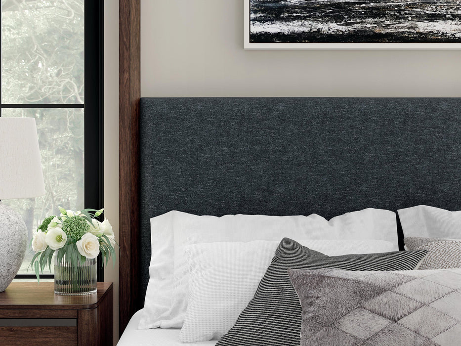 Dilenno King Canopy Bed