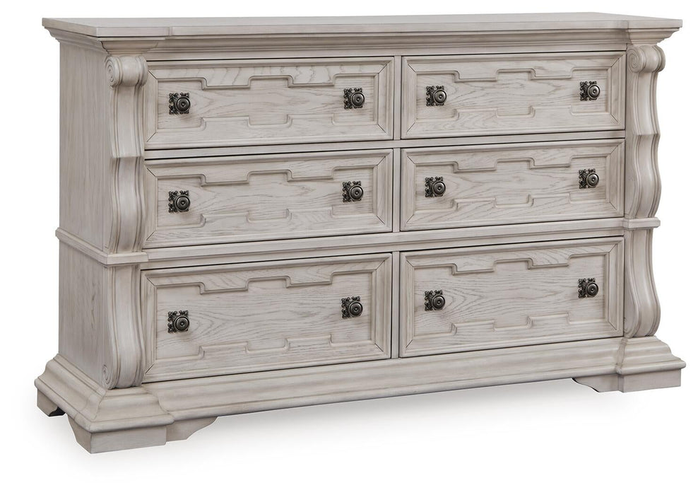 Bruchandi Dresser