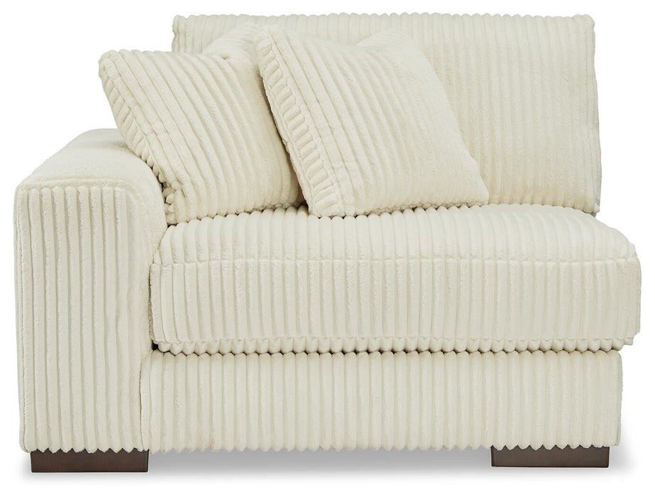 Lindyn 6-Piece Sectional