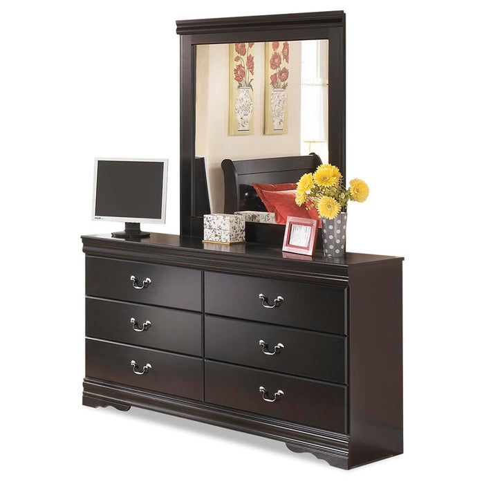 Huey Vineyard Twin Sleigh Bed with Mirrored Dresser